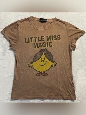 Y2K TAKE COVER women's brown "little miss magic" graphic tee, M.